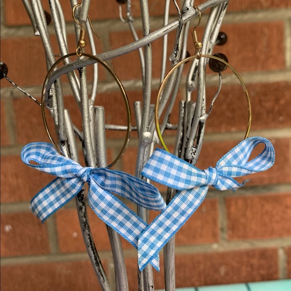 3/$25⭐️ GINGHAM BOW HOOP EARRINGS ⭐️ - Picture 2 of 2
